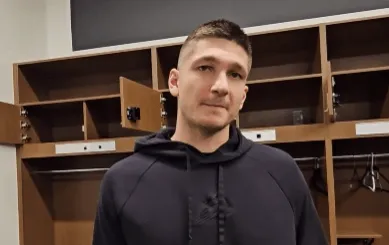 爱游戏（ayx）| 爱游戏体育官方网站 - AYX SPORTS-阿伦：狄龙清楚自己的技犯次数，他的拼劲正是我们需要的