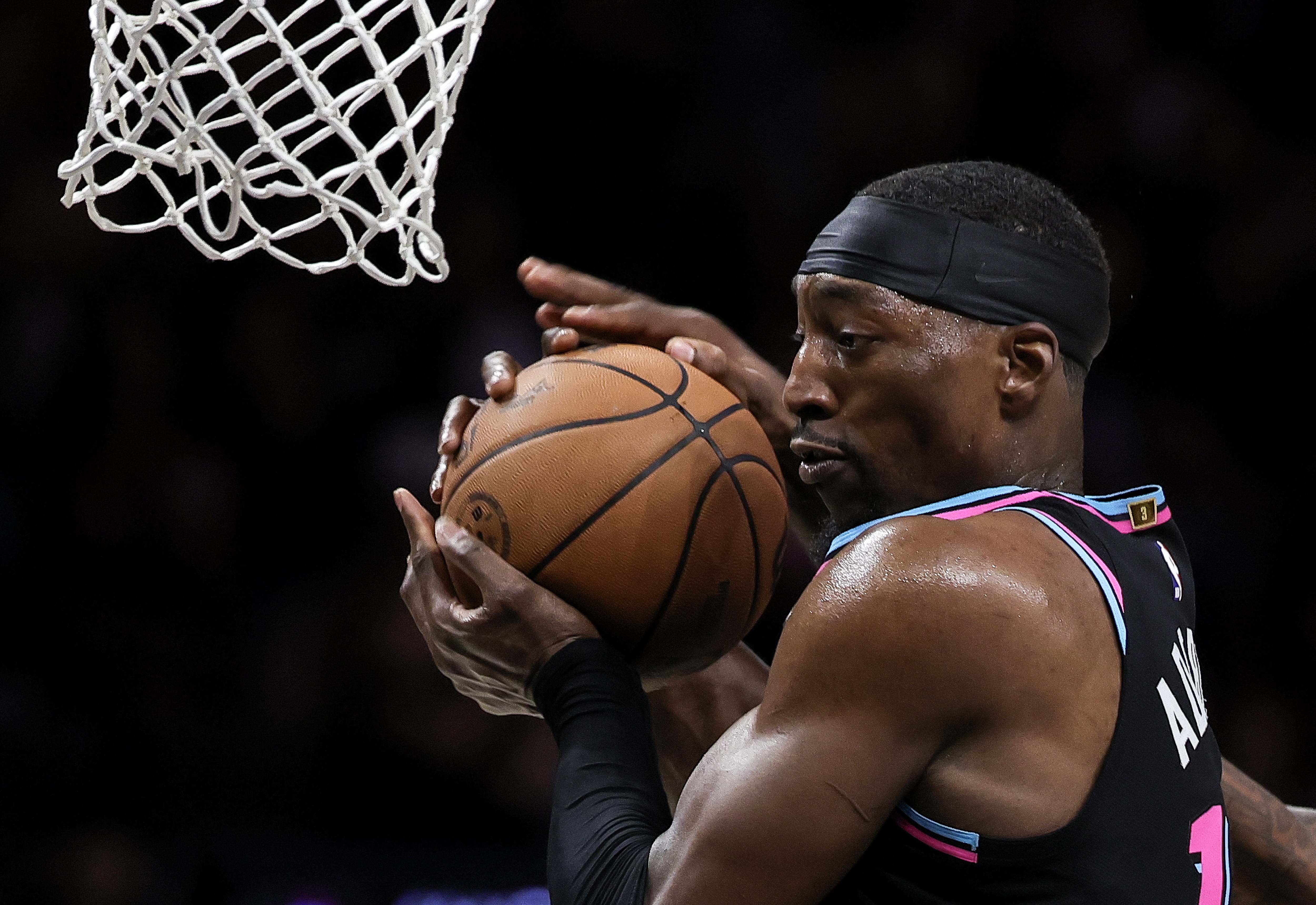 爱游戏（ayx）| 爱游戏体育官方网站 - AYX SPORTS-希罗：热巴一直是我们防守支柱 只要他防守强度拉满我们不会输球